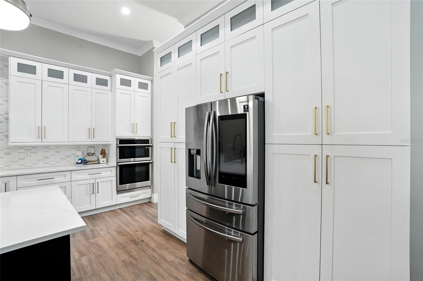 Image 11 of 56 For 709 15th Street Sw