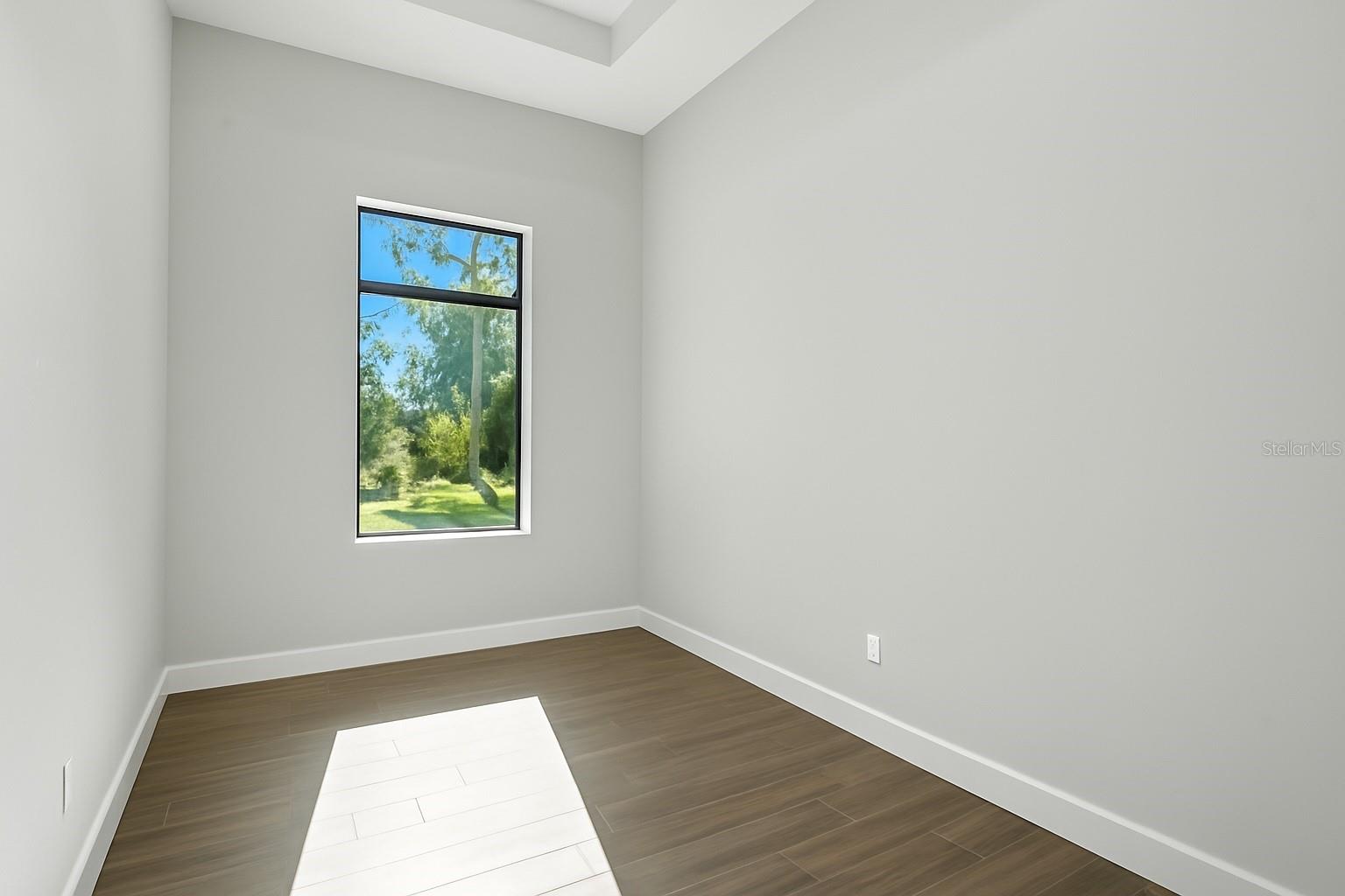 Image 44 of 56 For 709 15th Street Sw