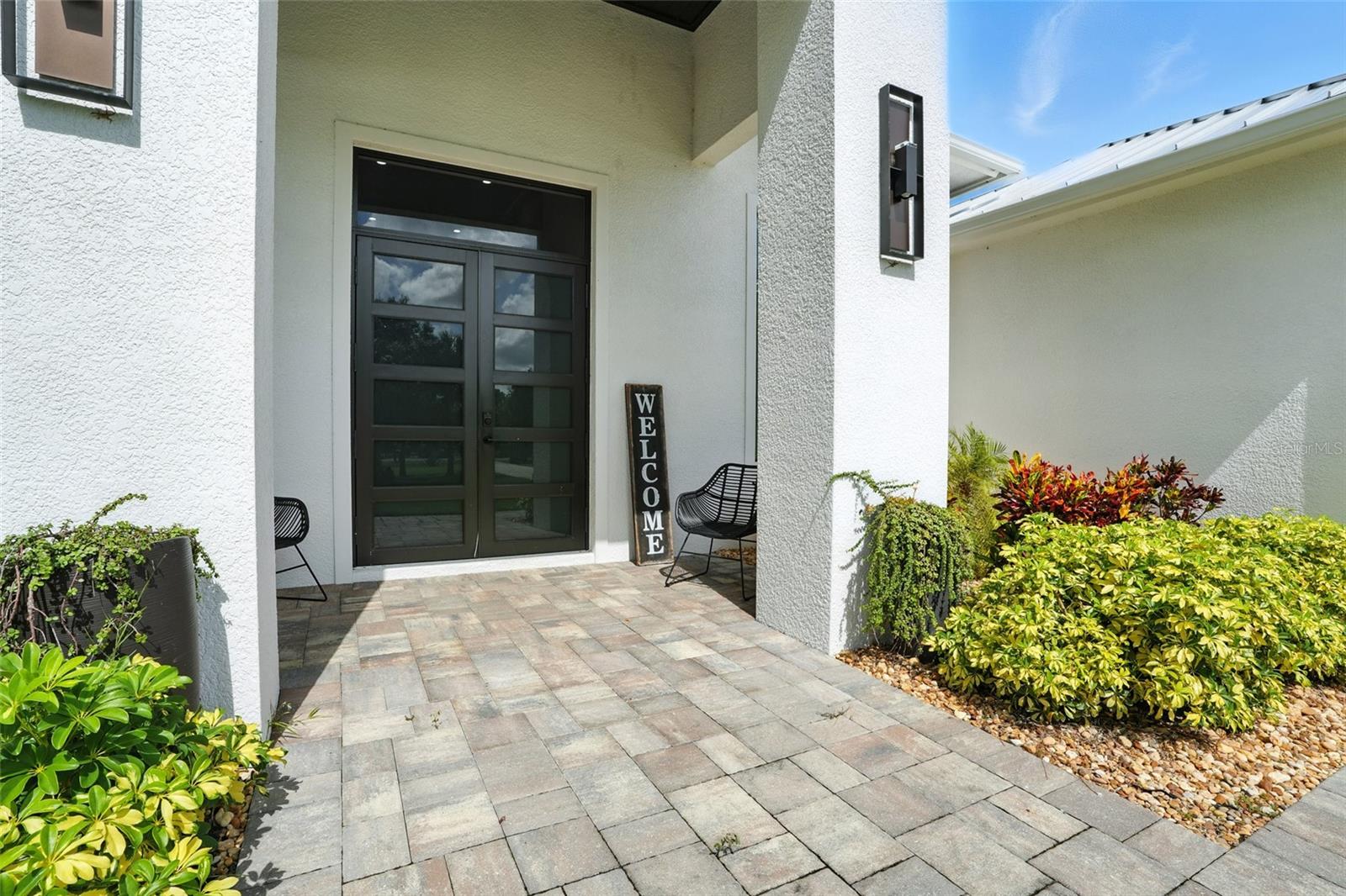 Image 5 of 56 For 709 15th Street Sw