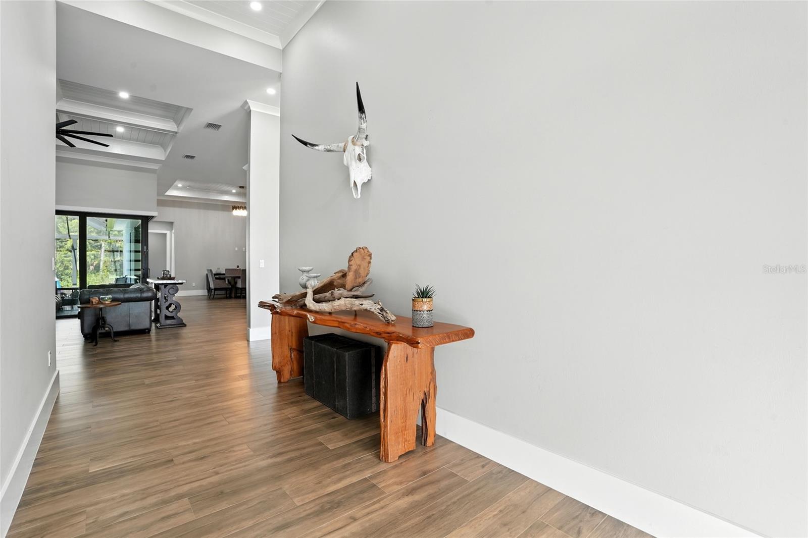 Image 6 of 56 For 709 15th Street Sw