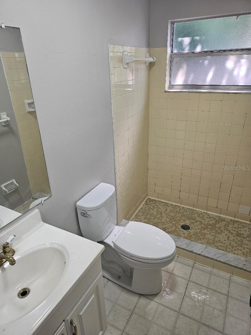 Image 7 of 12 For 4005 27th Avenue W
