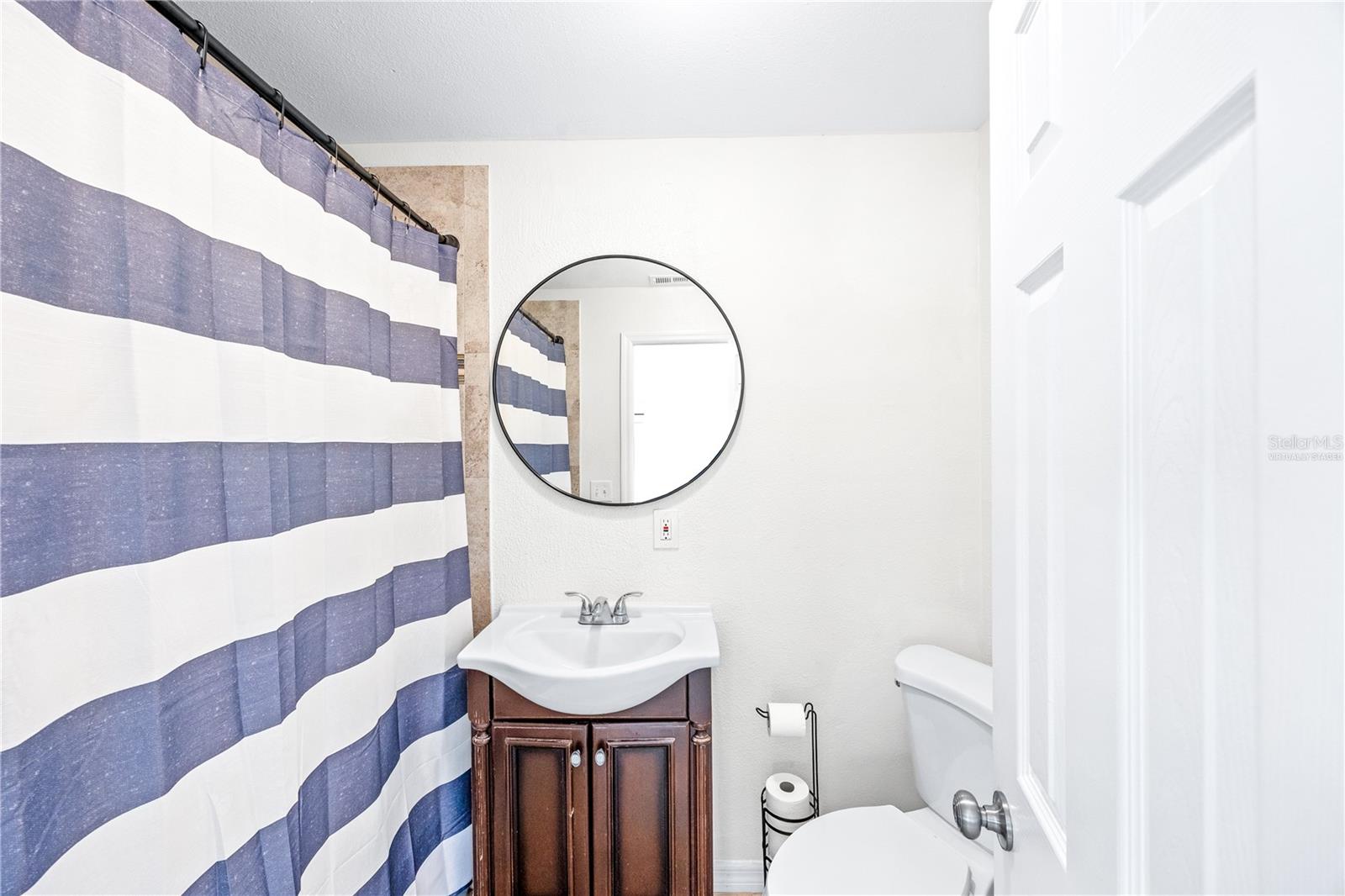 Image 14 of 19 For 4035 40th Avenue N