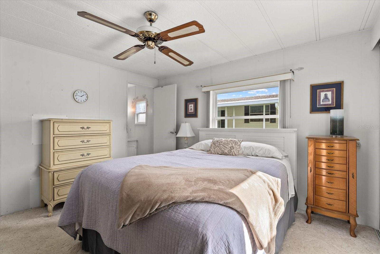 Image 15 of 25 For 808 53rd Avenue E 66