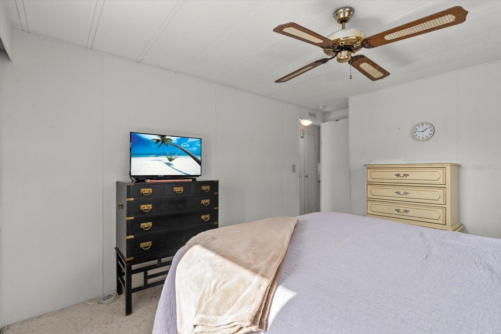Image 16 of 25 For 808 53rd Avenue E 66