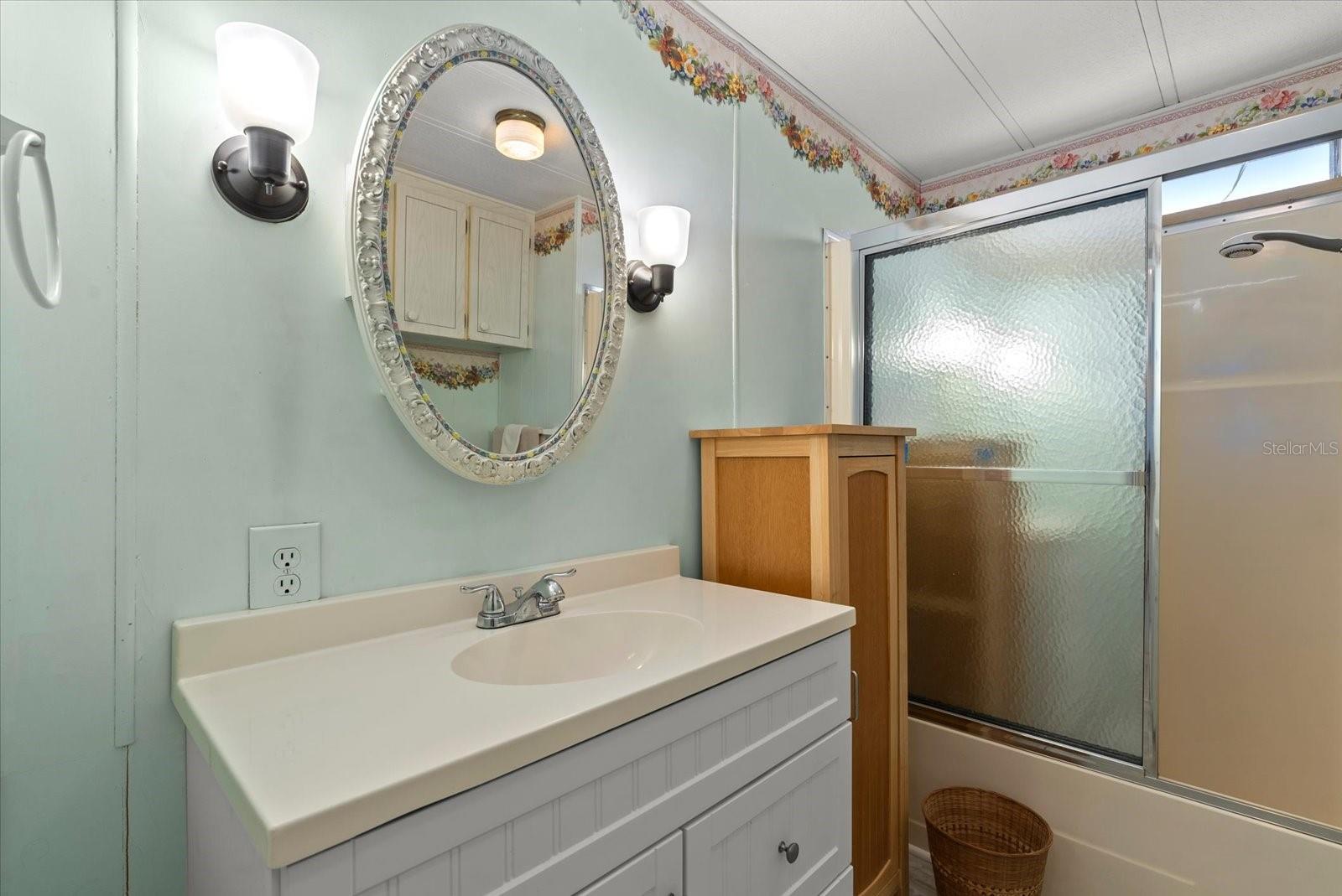 Image 18 of 25 For 808 53rd Avenue E 66