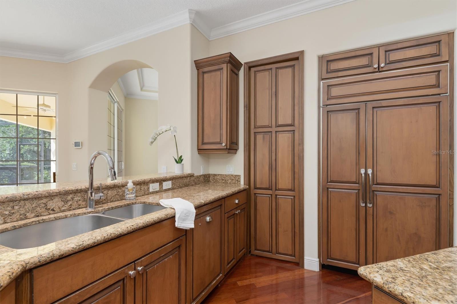 Image 20 of 63 For 8986 Bloomfield Boulevard