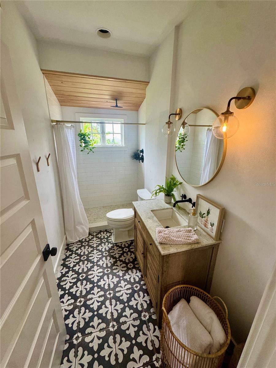 Image 11 of 18 For 1815 81st Street Nw