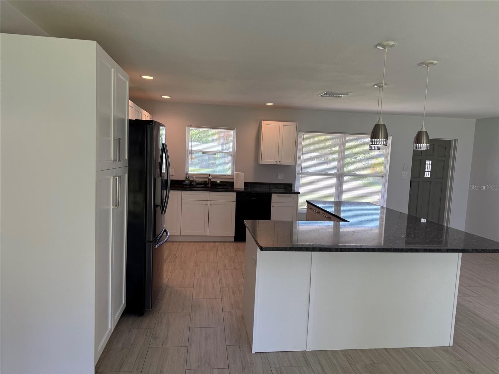 Image 12 of 40 For 2451 Nassau Street