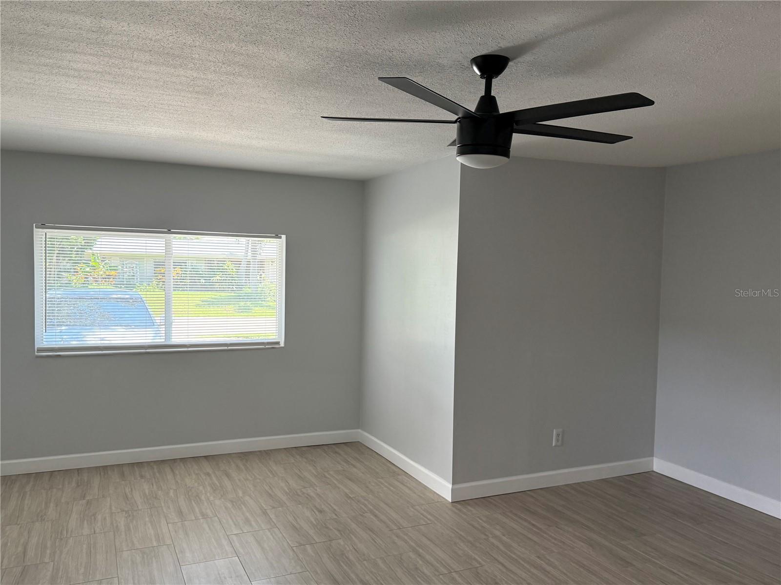 Image 16 of 40 For 2451 Nassau Street