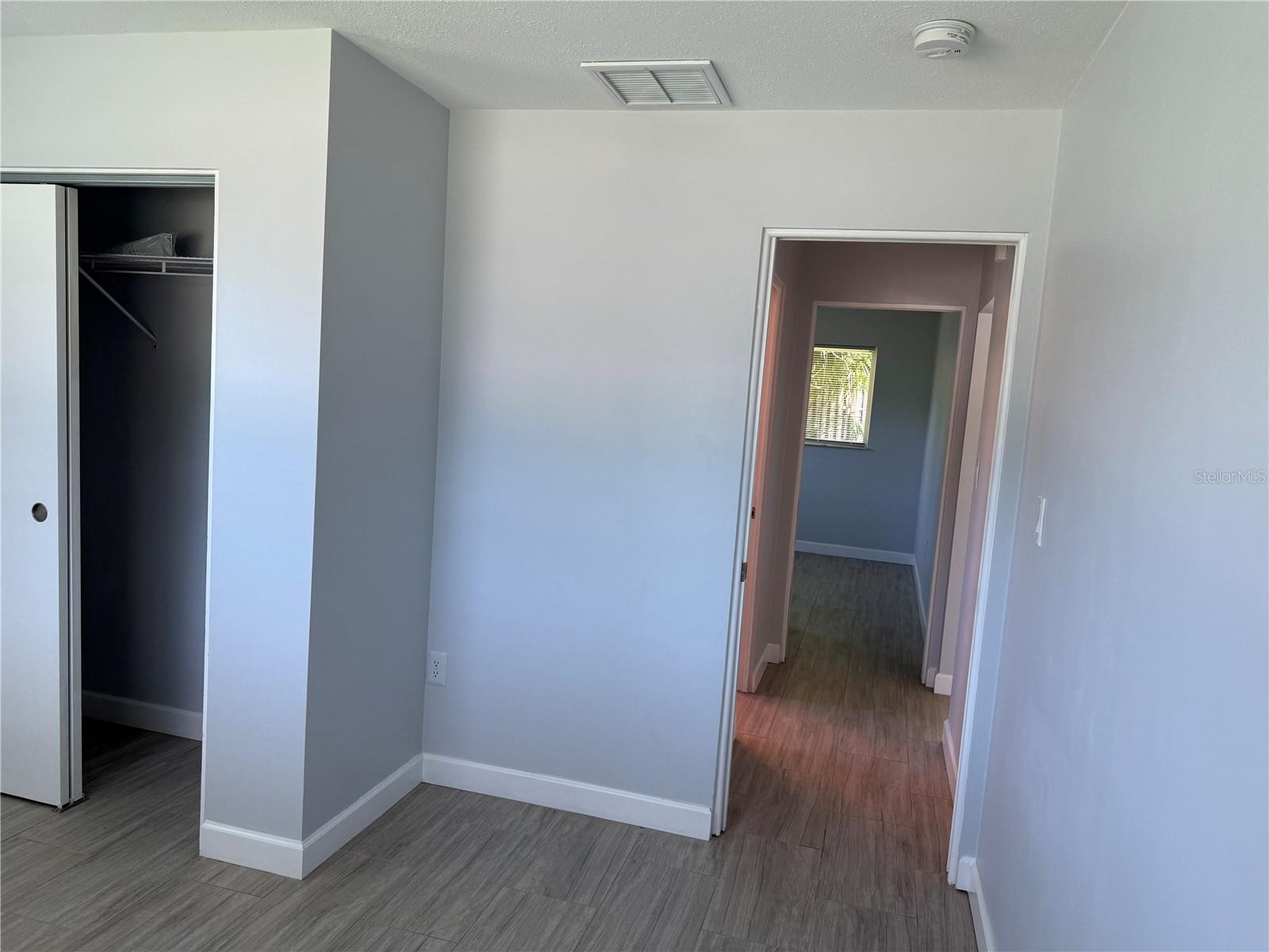 Image 23 of 40 For 2451 Nassau Street