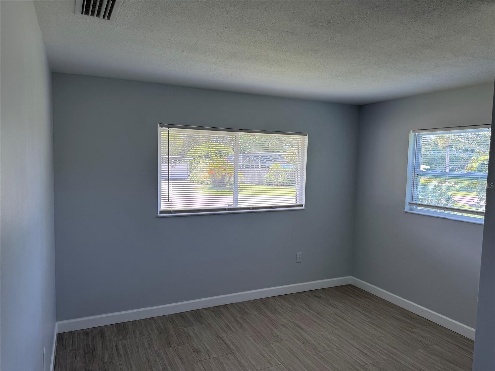 Image 24 of 40 For 2451 Nassau Street
