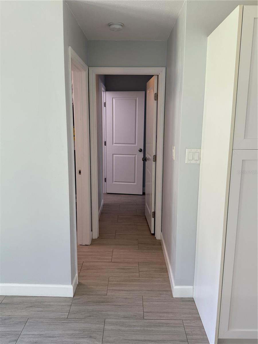 Image 26 of 40 For 2451 Nassau Street