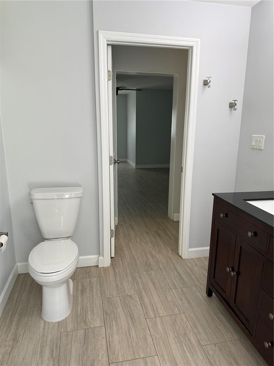 Image 30 of 40 For 2451 Nassau Street