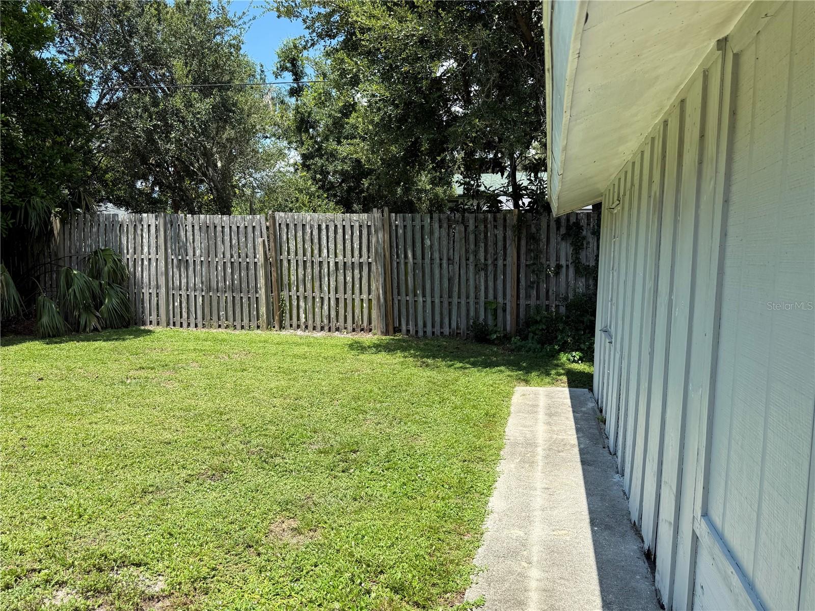 Image 36 of 40 For 2451 Nassau Street