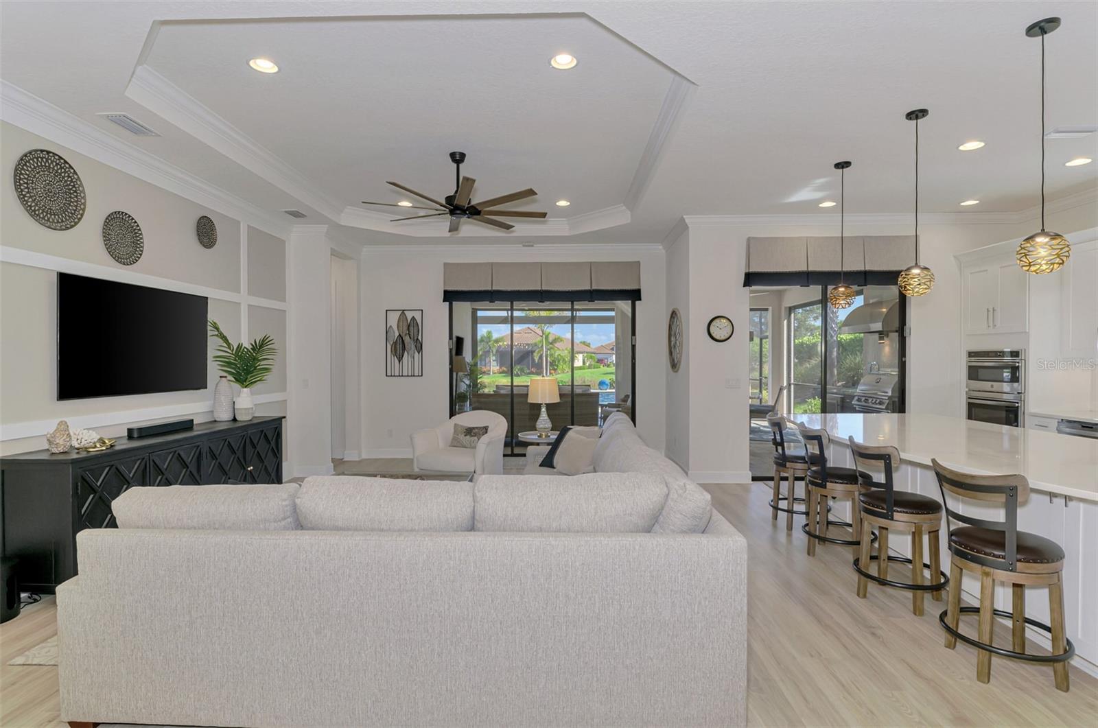 Image 14 of 96 For 5512 Lampiasi Street
