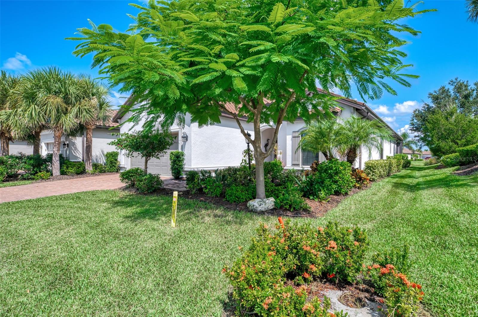 Image 4 of 96 For 5512 Lampiasi Street