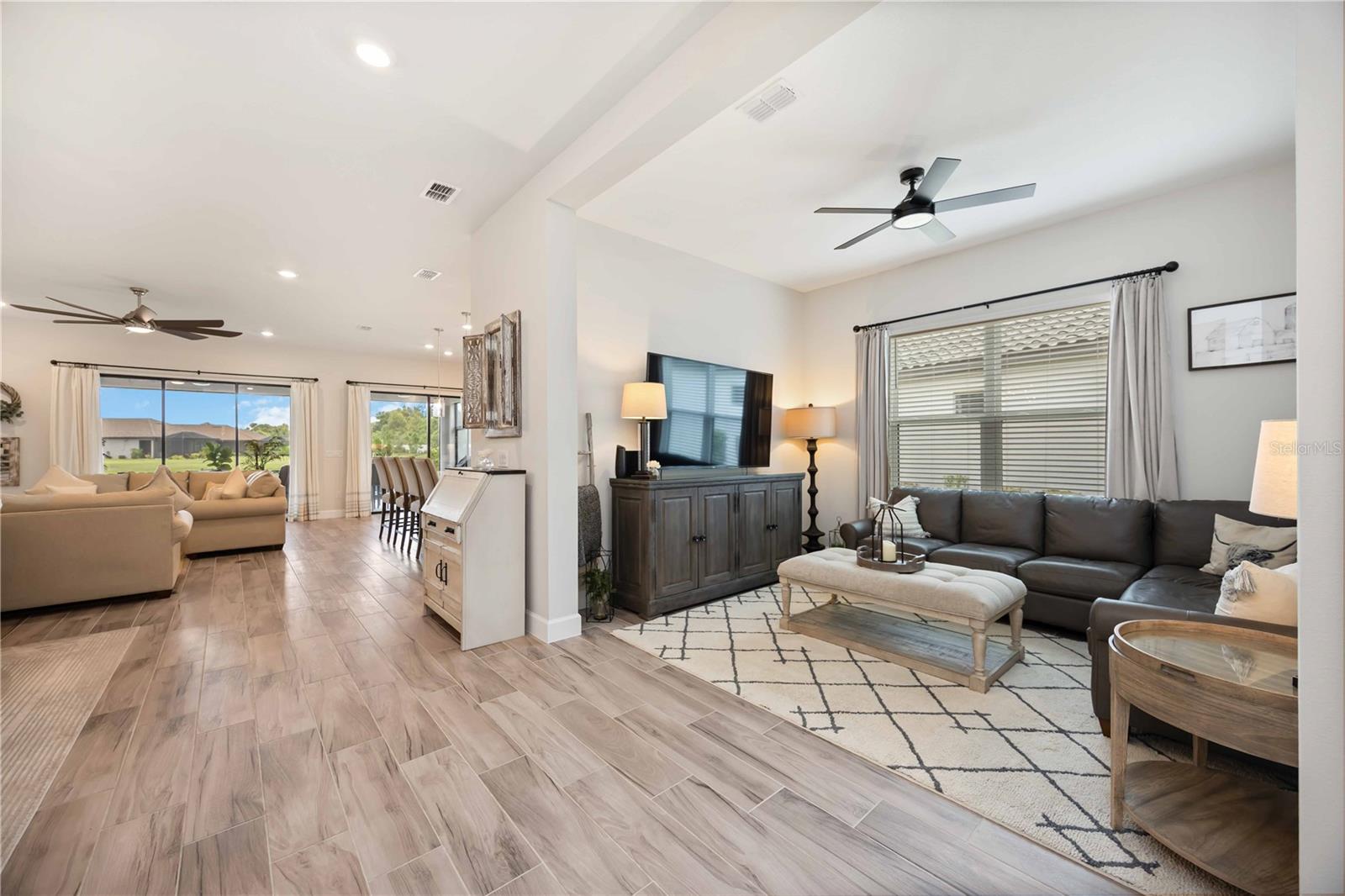 Image 13 of 89 For 4936 Caserta Court