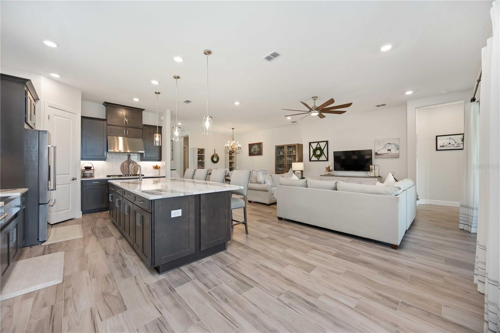 Image 32 of 89 For 4936 Caserta Court