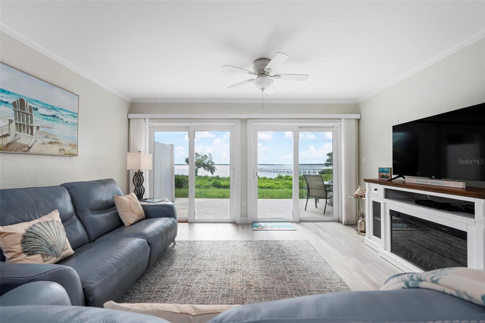Image 8 of 34 For 743 Manatee Avenue 743
