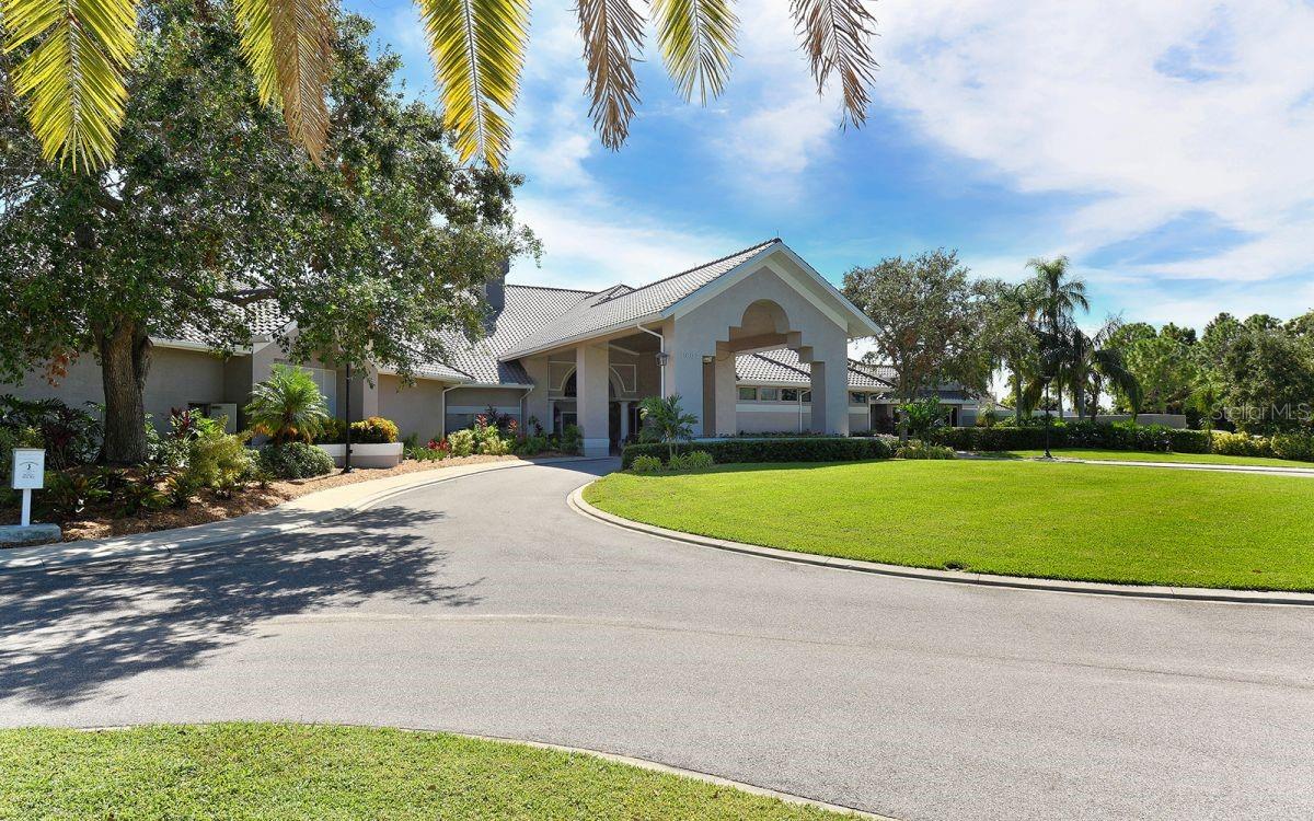 Image 28 of 42 For 9320 Clubside Circle 2208