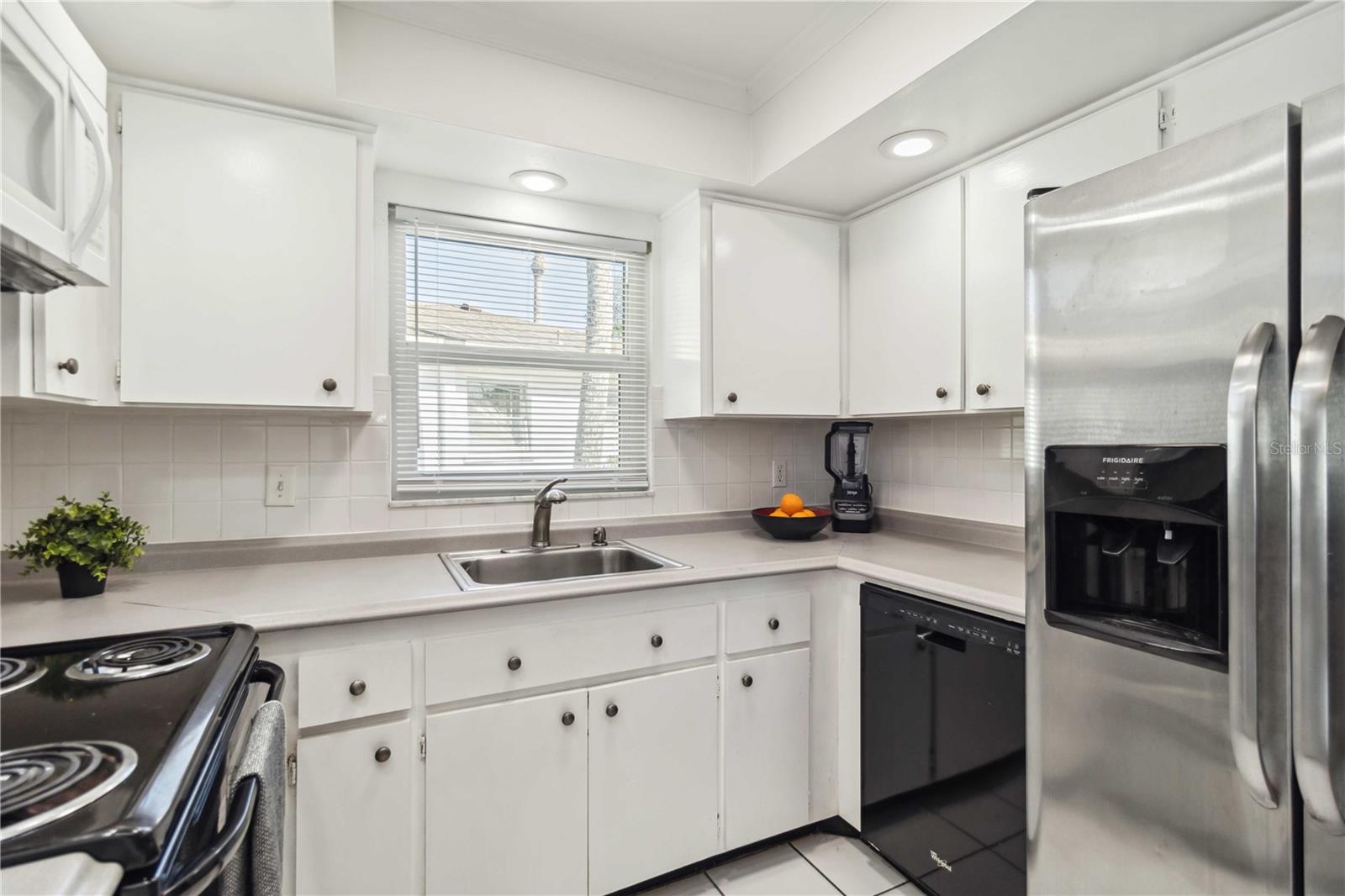Image 16 of 29 For 5020 Live Oak Circle