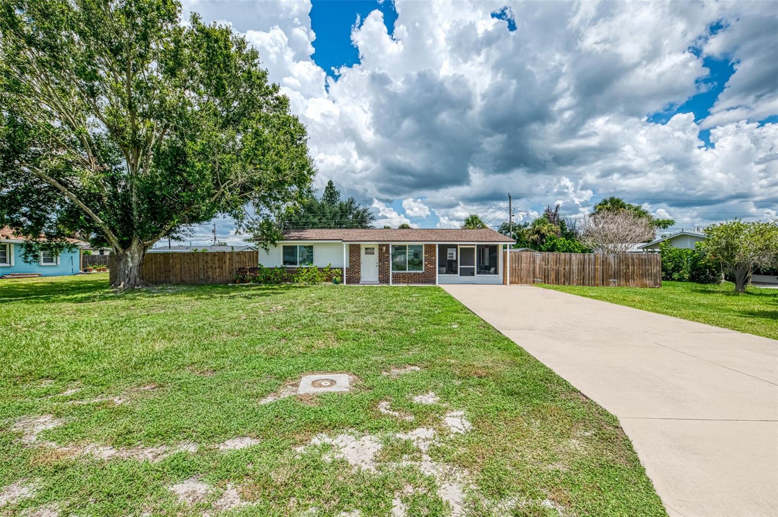 Image 2 of 35 For 872 3rd Street