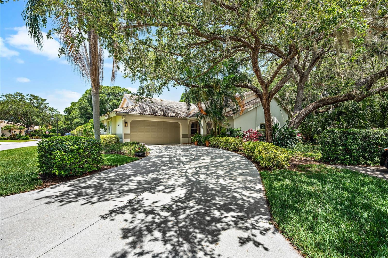 Image 2 of 23 For 4481 Ascot Circle N