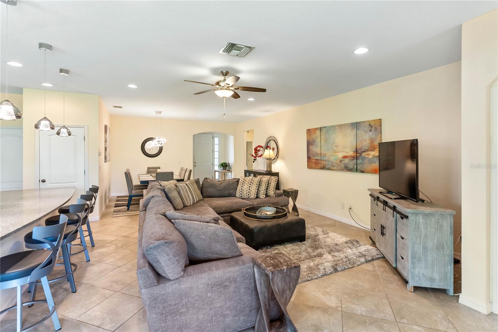 Image 17 of 59 For 6228 35th Court E