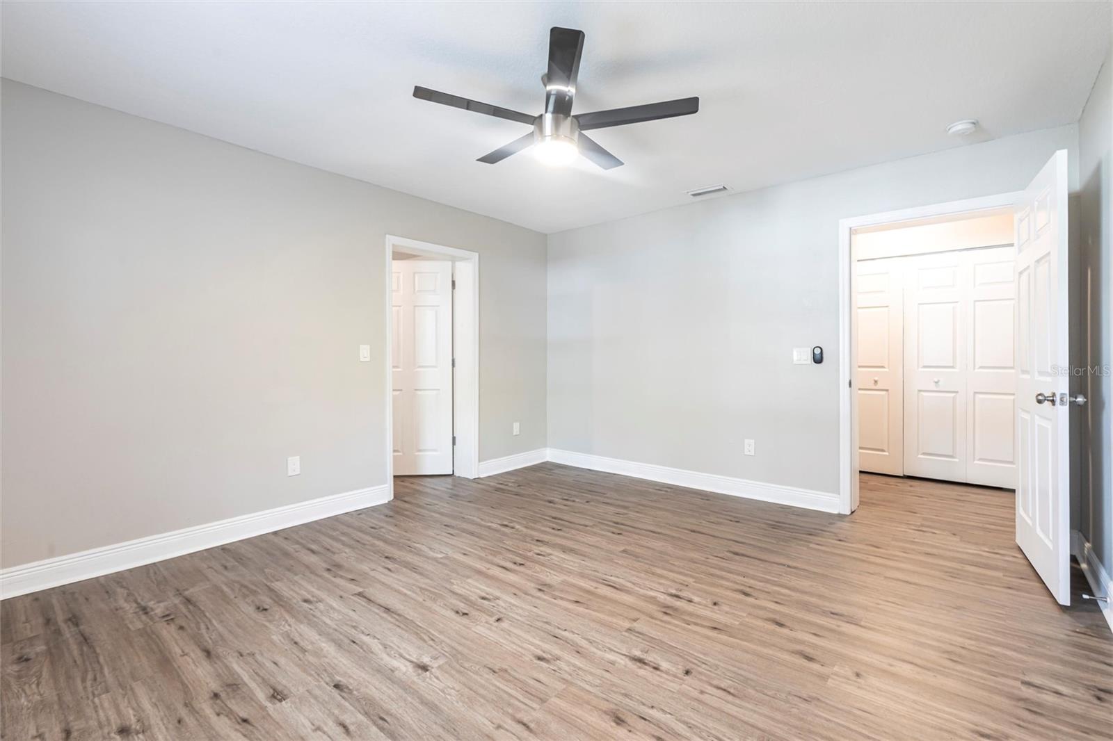 Image 32 of 41 For 6230 Martindale Avenue