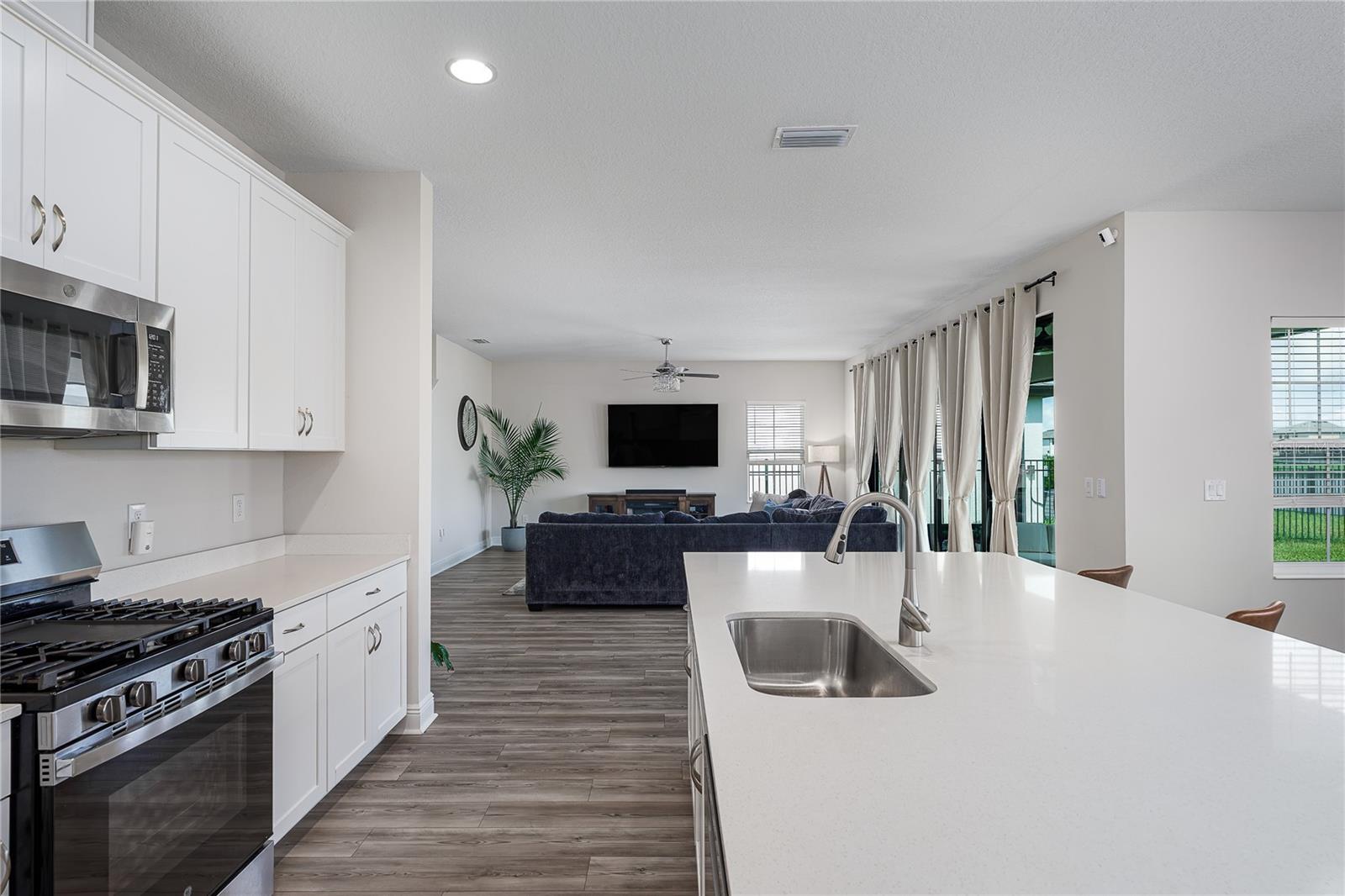 Image 10 of 41 For 13137 Homestead Lane