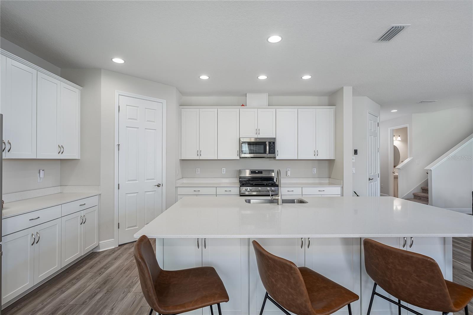 Image 12 of 41 For 13137 Homestead Lane