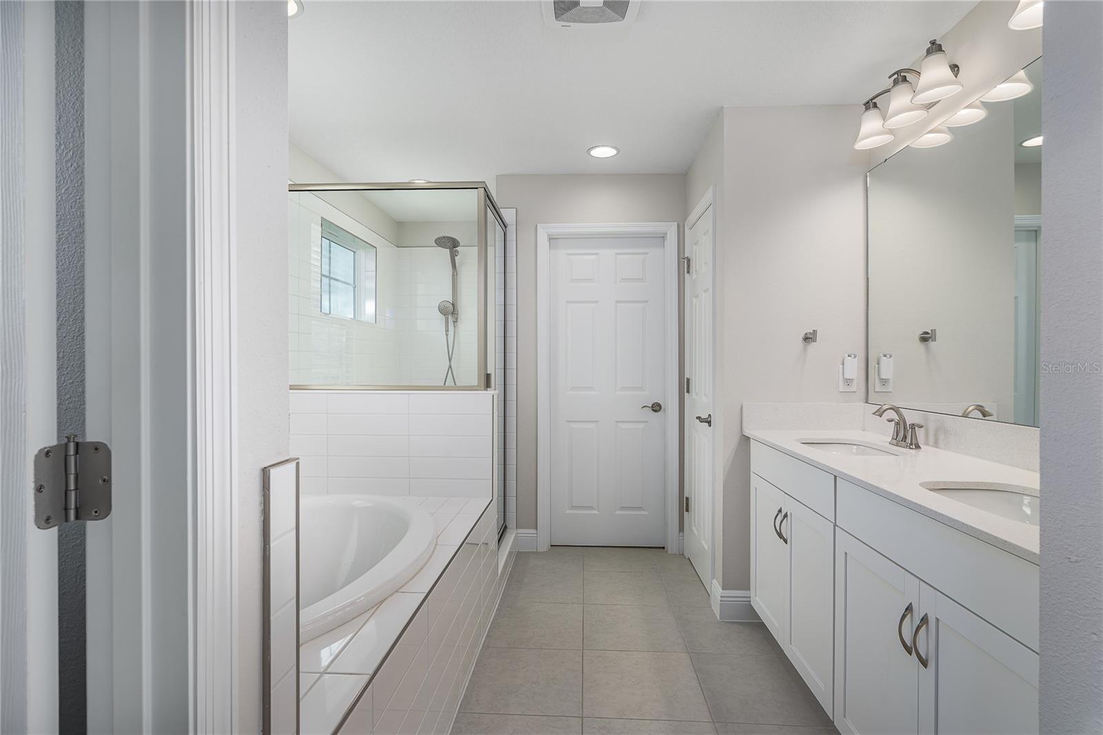 Image 20 of 41 For 13137 Homestead Lane