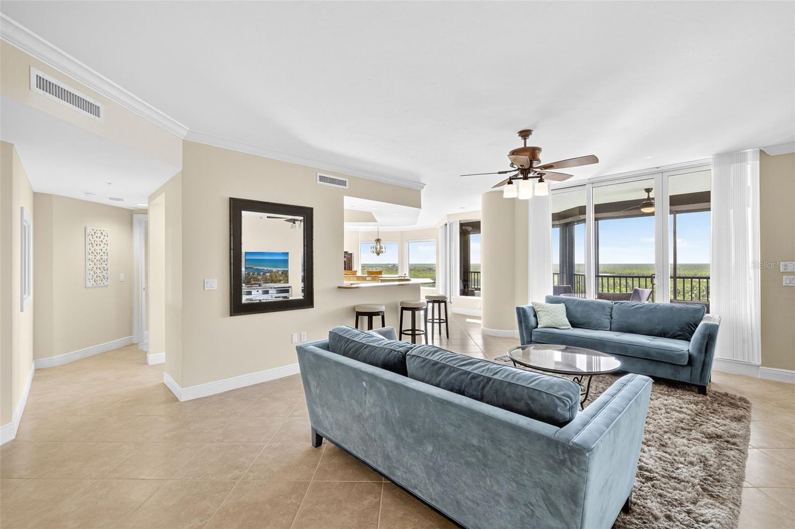 Image 5 of 54 For 1060 Borghese Lane 702