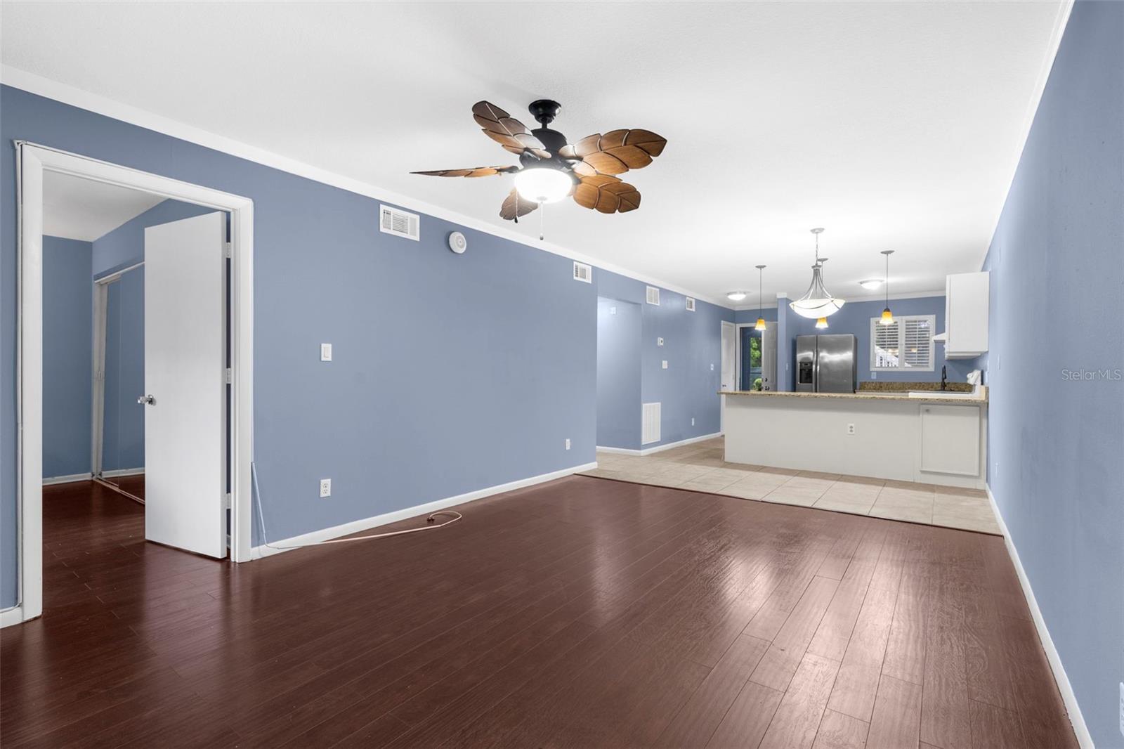 Image 10 of 27 For 6033 34th Street W 65