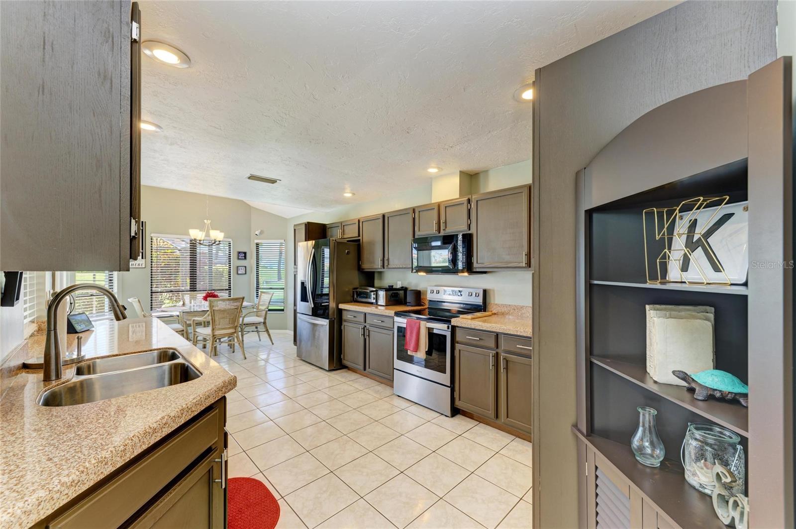 Image 16 of 55 For 4217 Augusta Terrace E