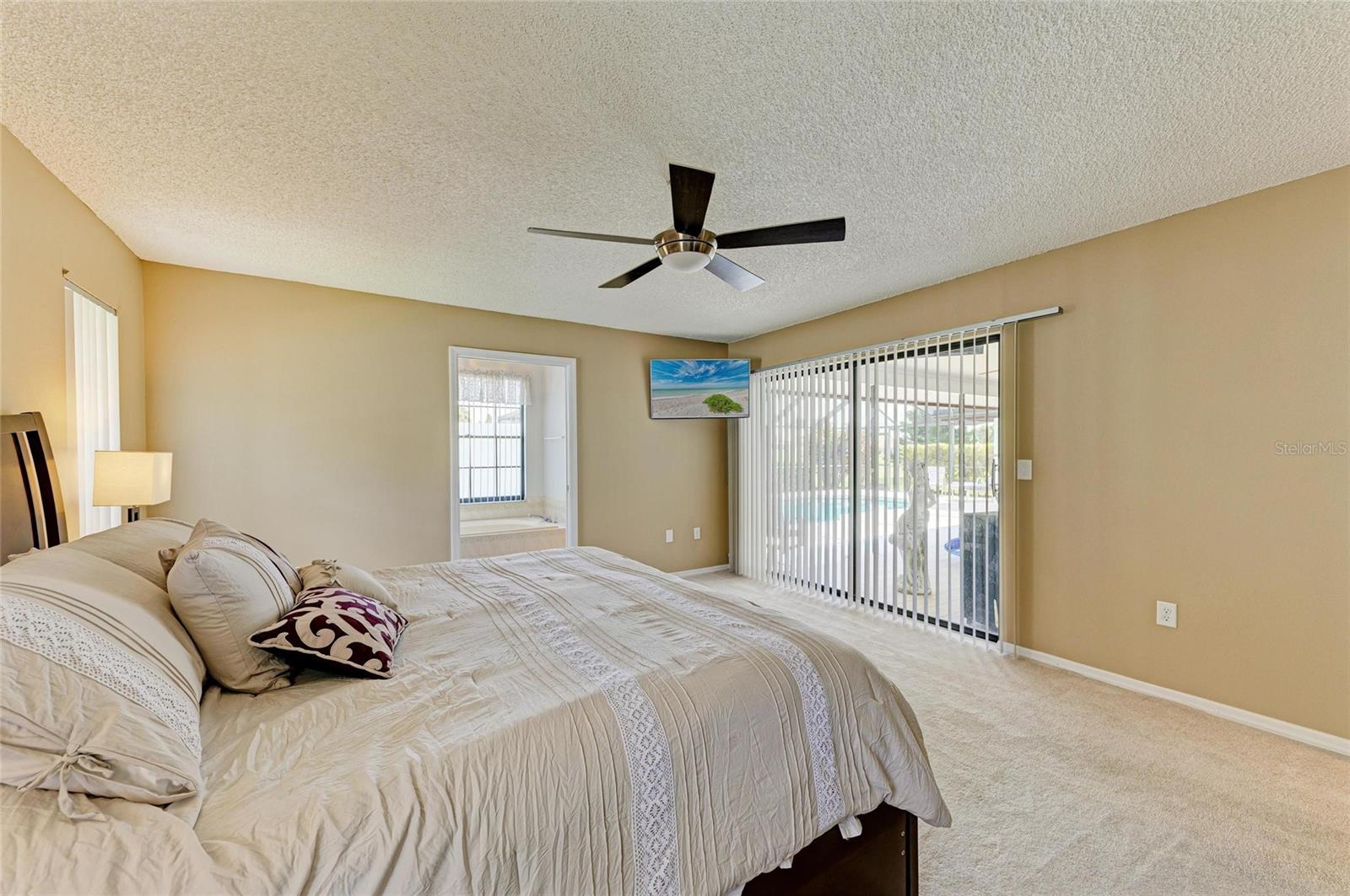 Image 32 of 55 For 4217 Augusta Terrace E