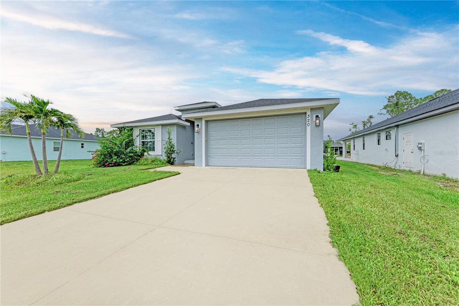 Image 2 of 37 For 320 Albatross Road