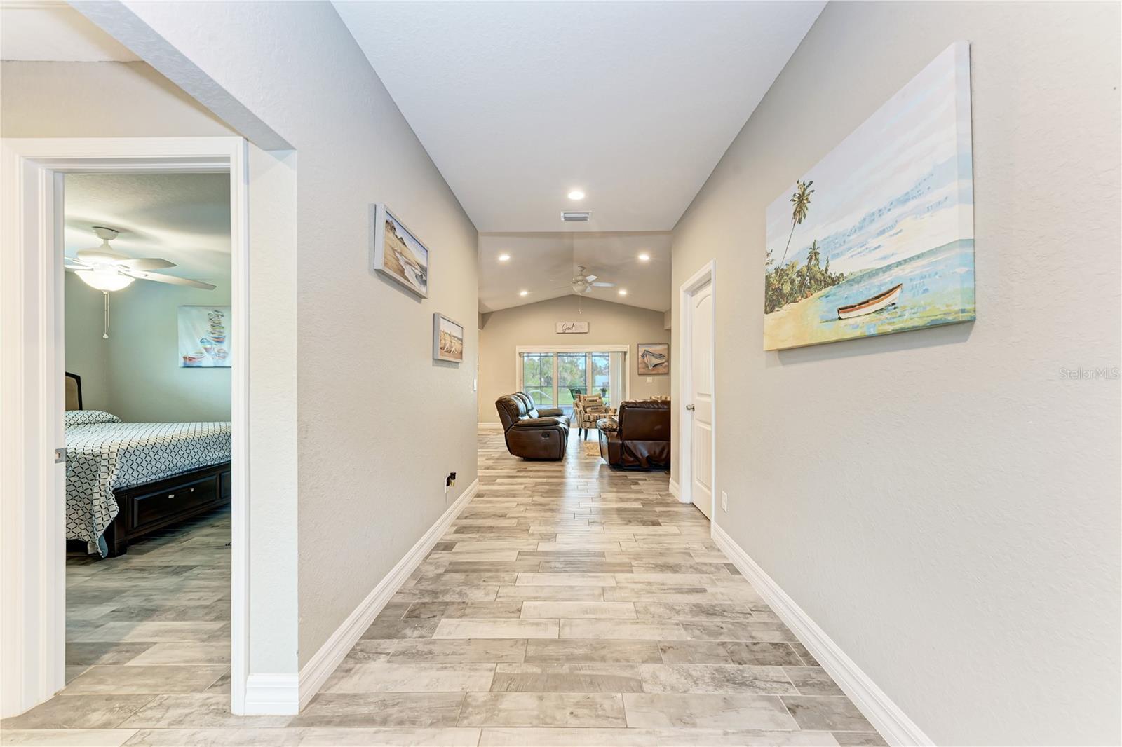 Image 4 of 37 For 320 Albatross Road
