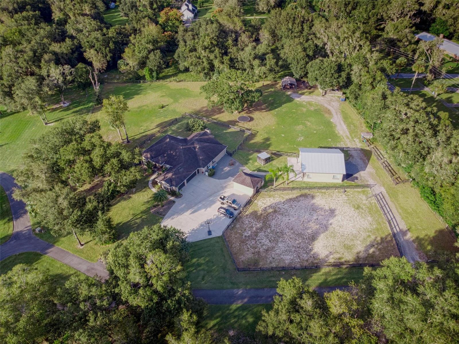 Image 44 of 48 For 2015 Hawk Haven Trail