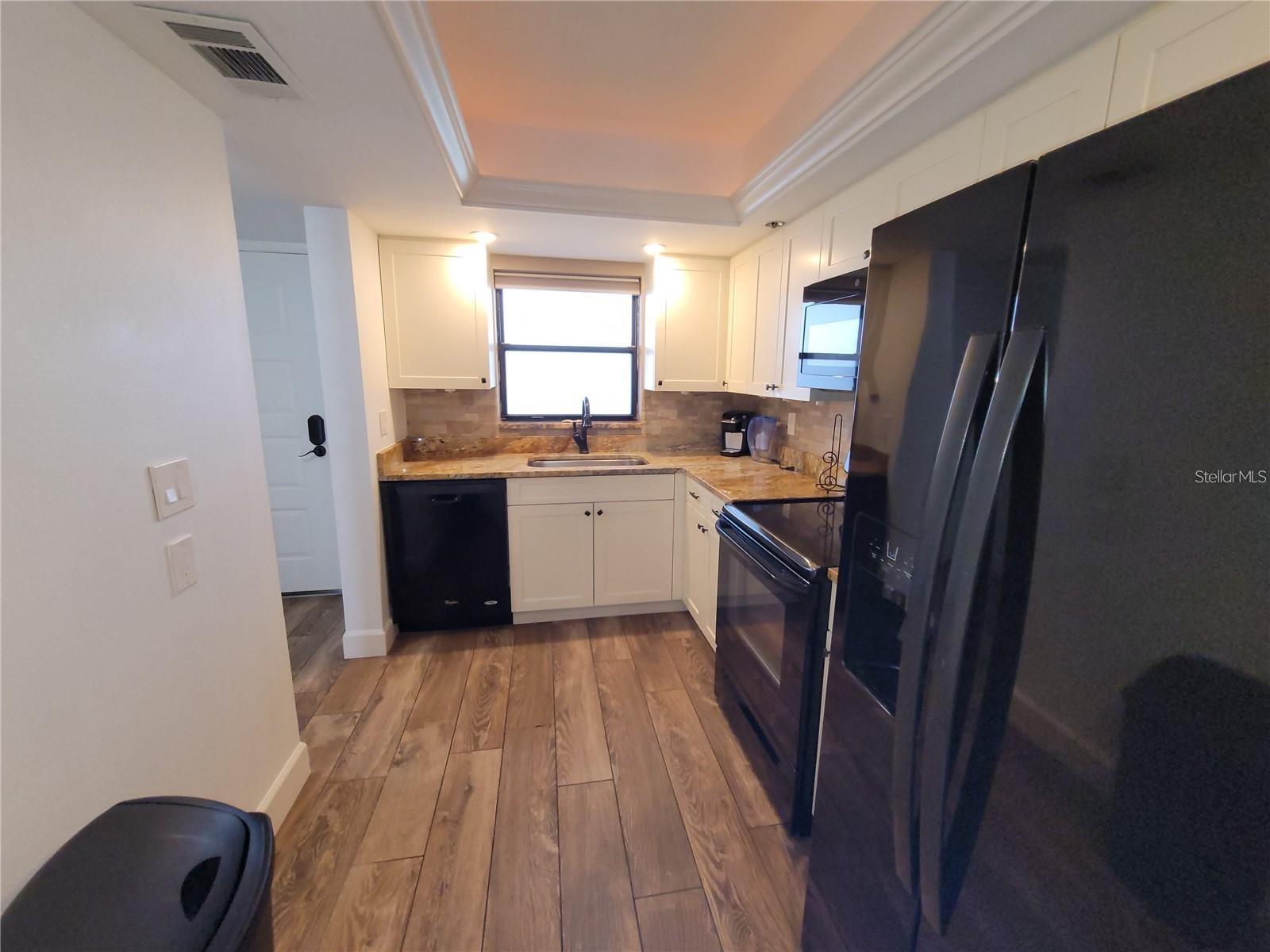 Image 14 of 20 For 104 Capri Isles Boulevard 103