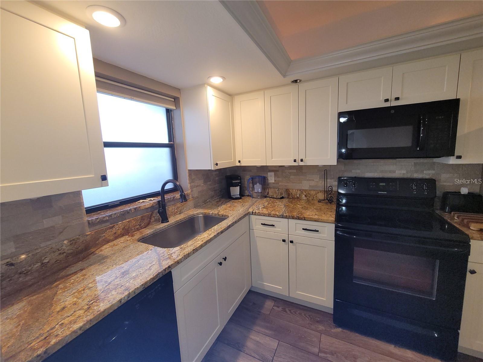 Image 17 of 20 For 104 Capri Isles Boulevard 103