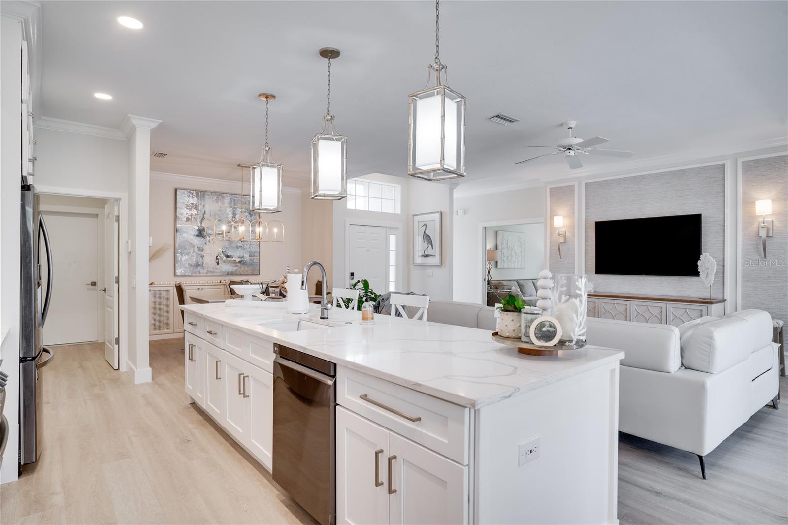 Image 12 of 52 For 4039 Westbourne Circle