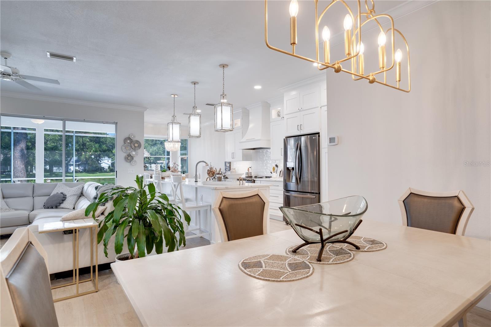 Image 24 of 52 For 4039 Westbourne Circle