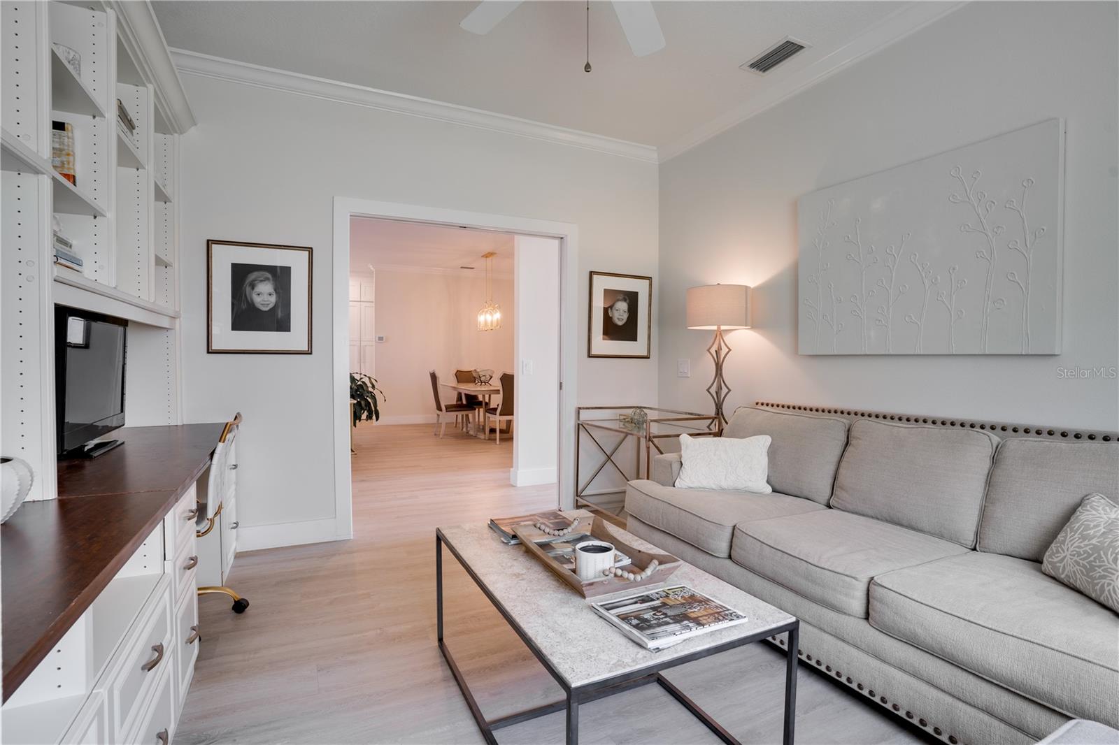 Image 27 of 52 For 4039 Westbourne Circle