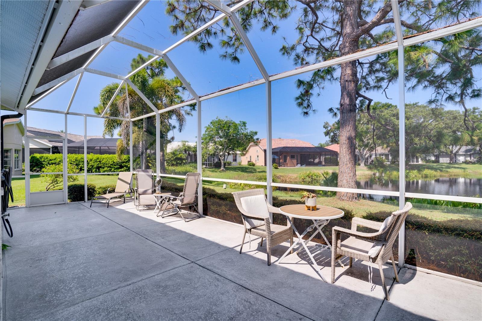 Image 35 of 52 For 4039 Westbourne Circle