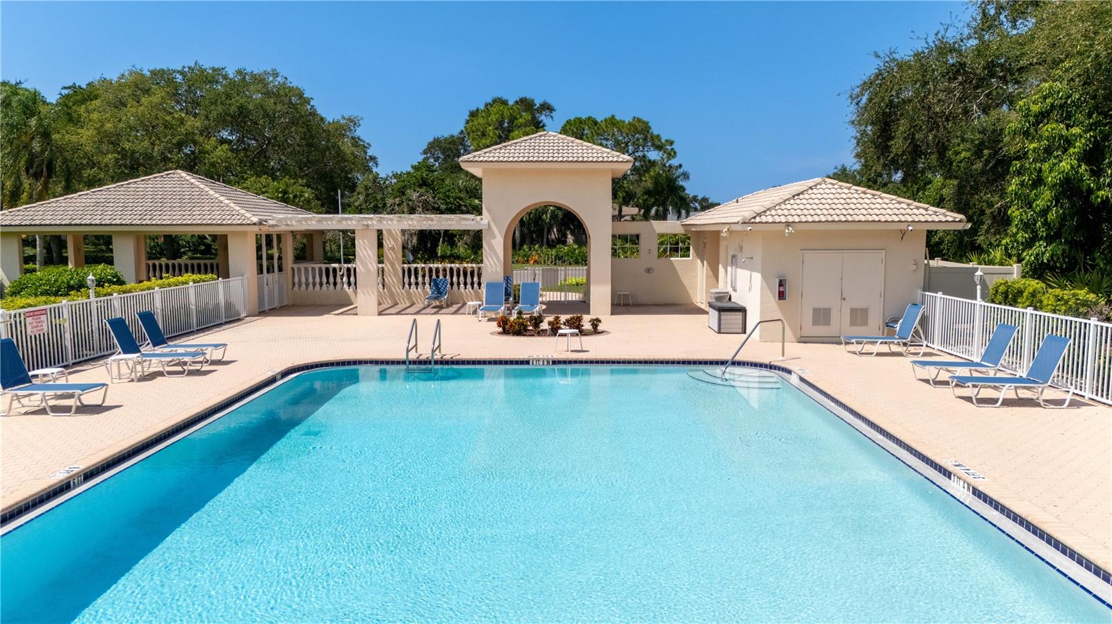 Image 50 of 52 For 4039 Westbourne Circle