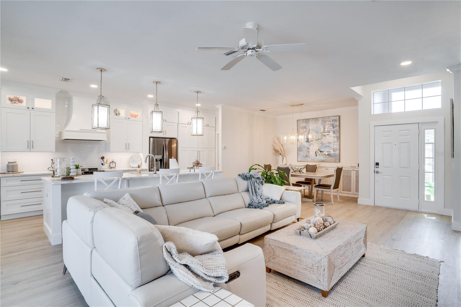 Image 7 of 52 For 4039 Westbourne Circle