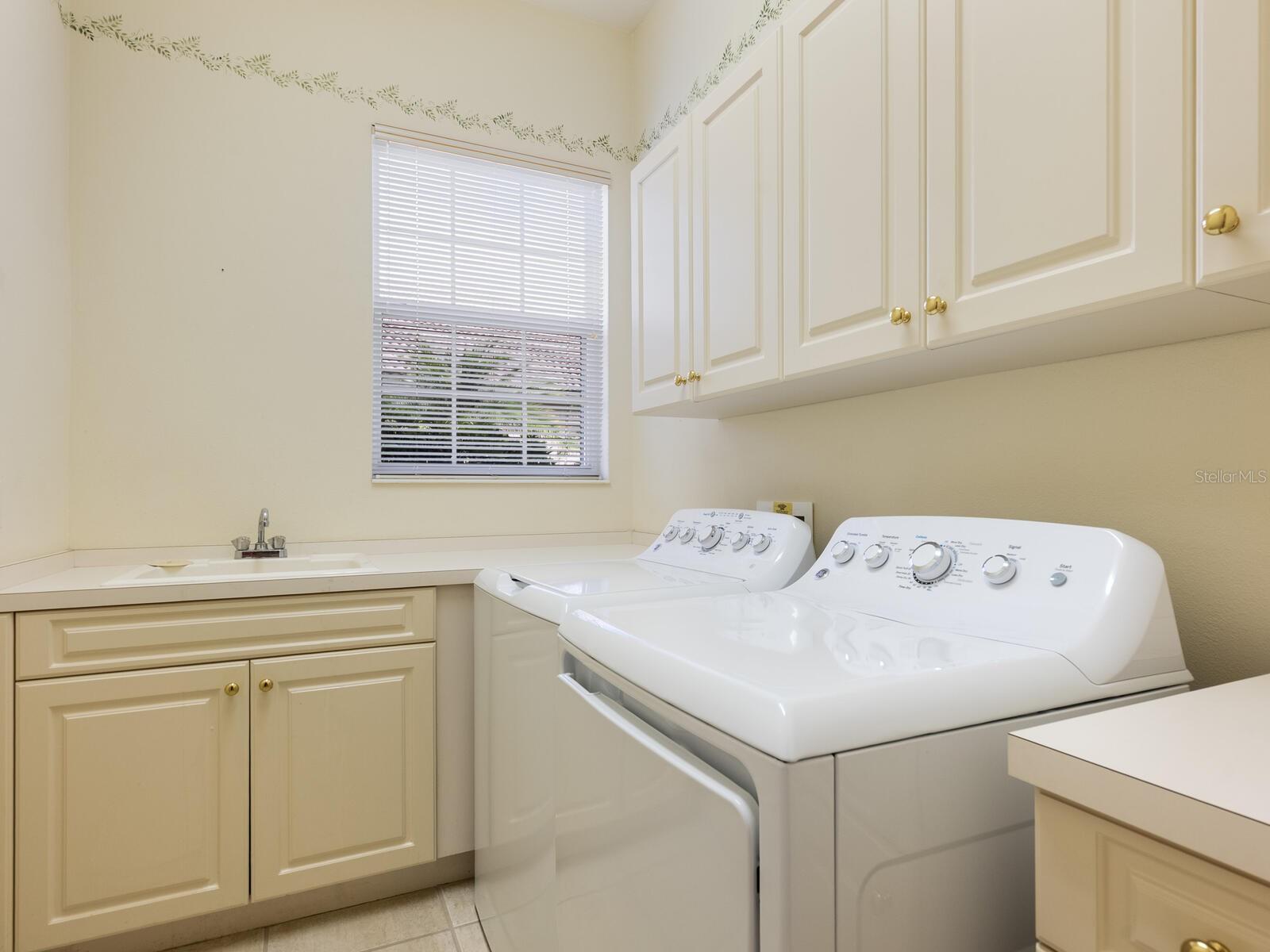 Image 27 of 52 For 6835 Turnberry Isle Court