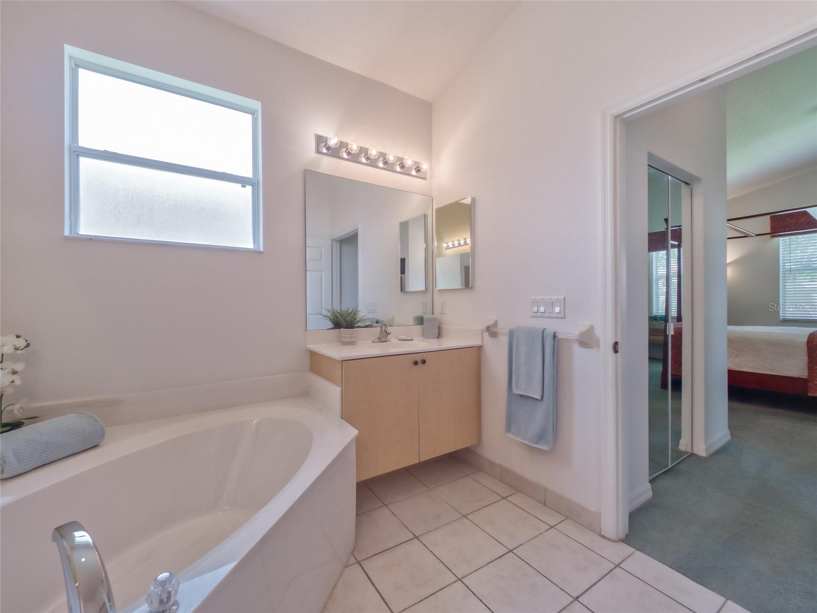 Image 30 of 70 For 4311 65th Terrace E