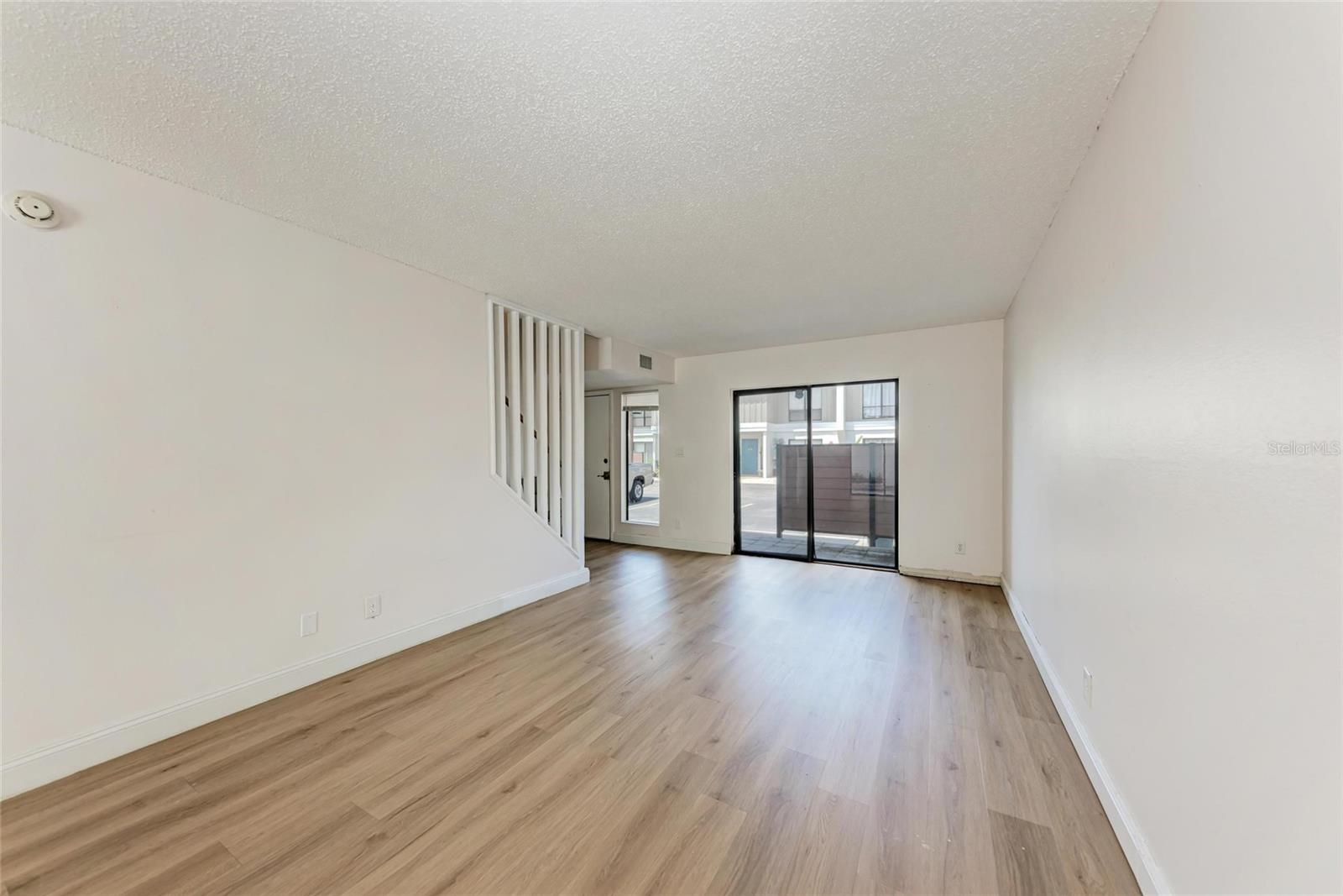 Image 10 of 49 For 4001 Beneva Road 335
